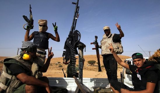 Les Libyens pris en tenaille entre insécurité et blocus pétrolier