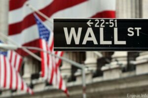 Wall Street finit sans direction