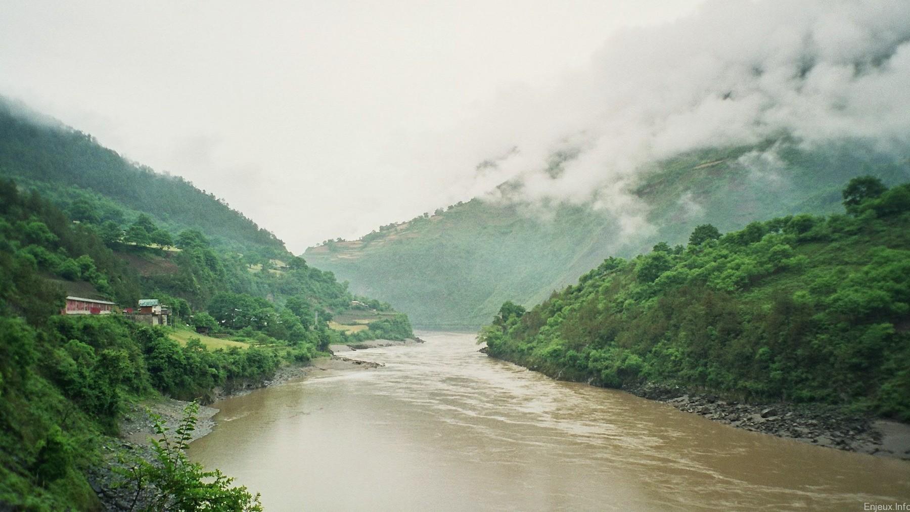 Chine : le controversé programme de construction de barrages sur le fleuve Salouen