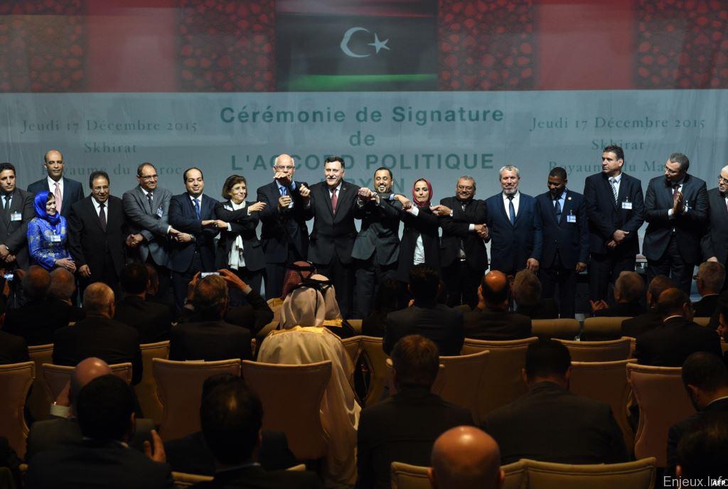 Les Libyens signent au Maroc un accord de sortie de crise