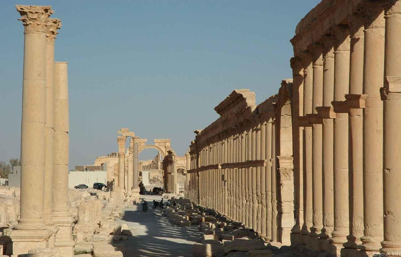 L’armée syrienne reprend le contrôle de la ville de Palmyre