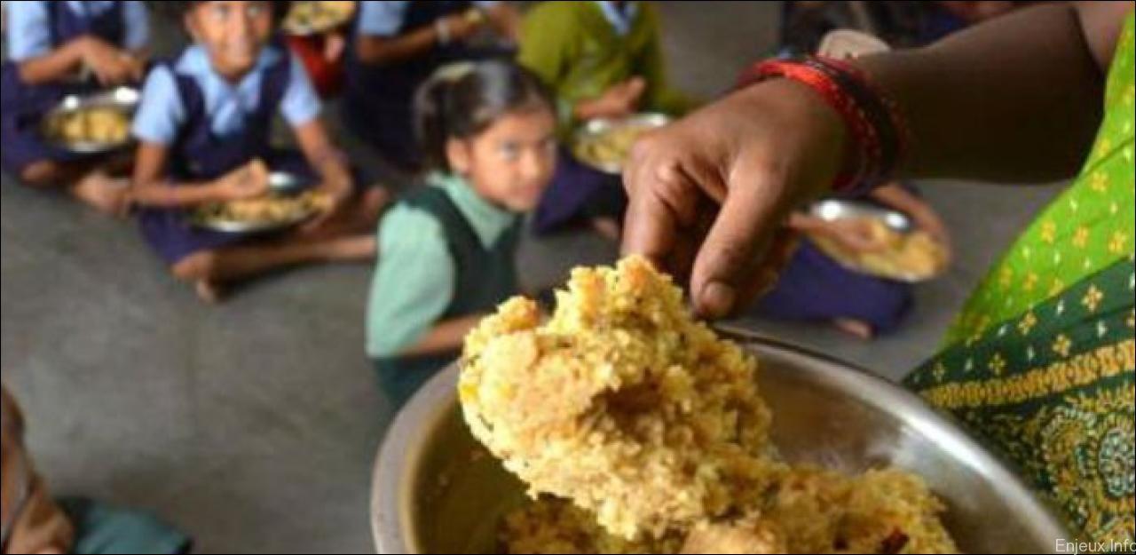 Inde: Une directrice d’école écope de 17 ans de prison pour la mort de 23 enfants empoisonnés
