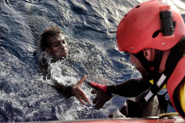 Des migrants pensaient avoir atteint l’Italie secourus en Libye