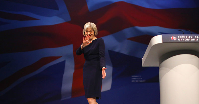 Royaume-Uni : Theresa May clarifie sa feuille de route pour le Brexit
