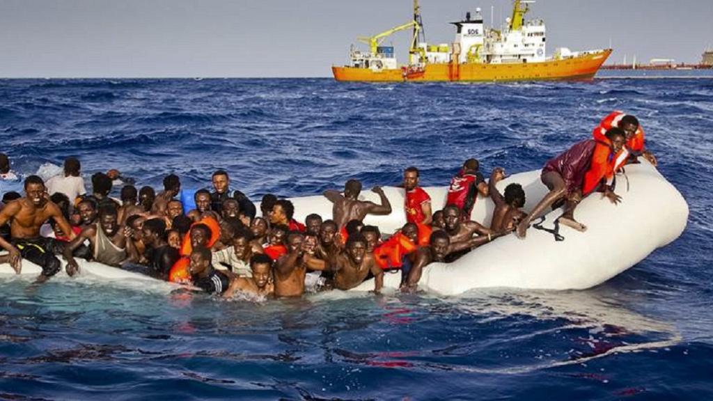 Près de 730 migrants secourus en un jour au large de la Libye