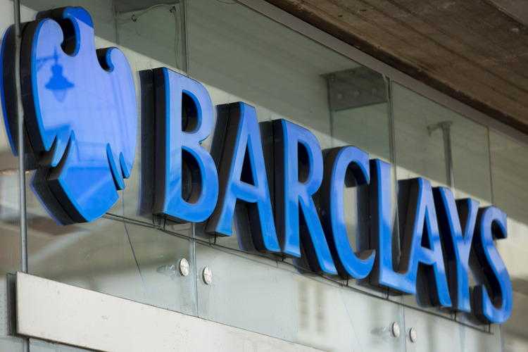 Barclays poursuivi pour fraude dans des levées de fonds au Qatar