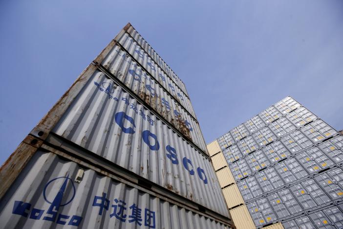 Le transporteur maritime chinois Cosco s’offre son concurrent Orient Overseas