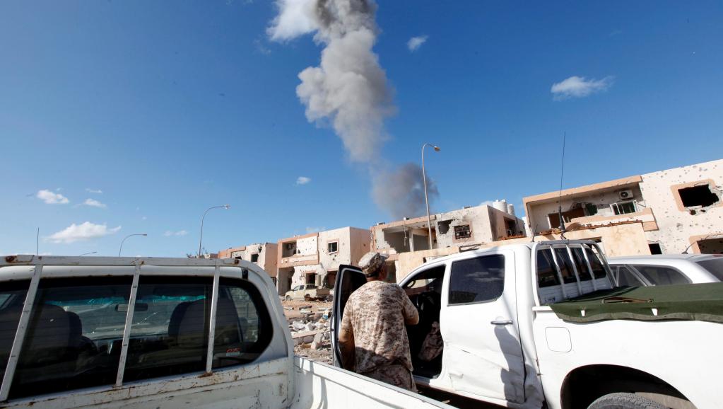 Violents affrontements autour de la capitale libyenne, Tripoli