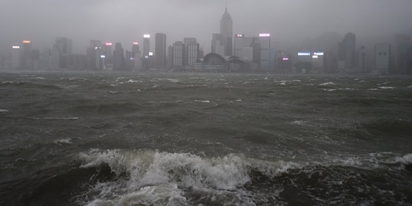 Au moins 16 tués par le typhon Hato entre Hong Kong et le sud de la Chine
