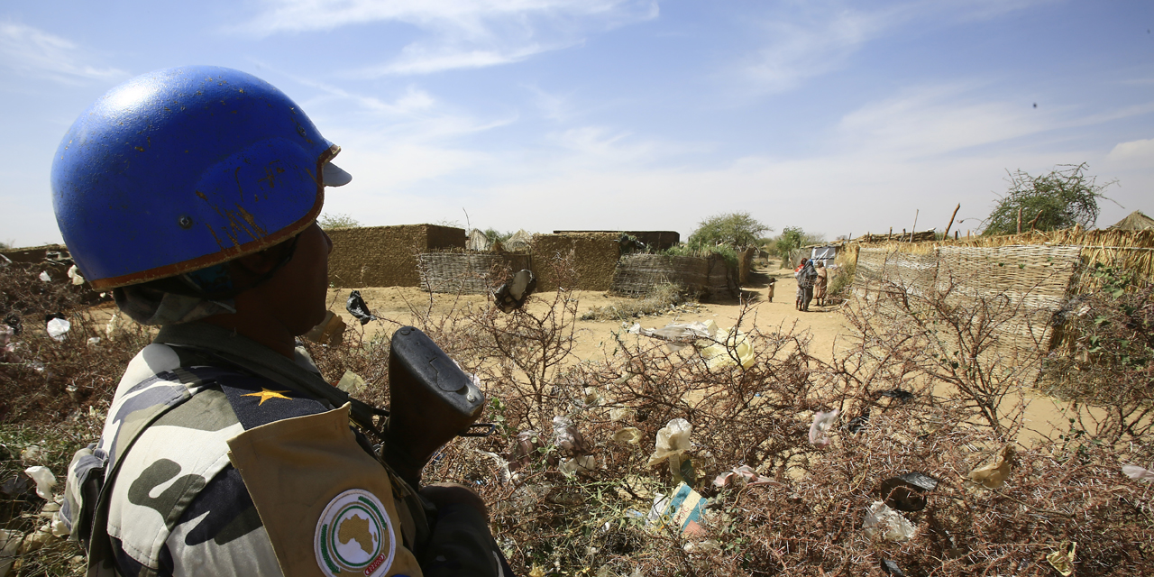 Mali : des Casques bleus tués dans l’attaque de leur convoi dans le nord du pays