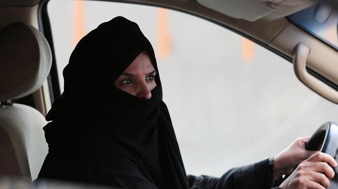 L’Arabie saoudite permet aux femmes de prendre le volant