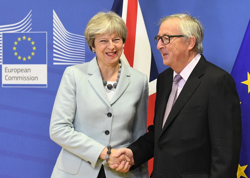 Brexit : Londres et Bruxelles parviennent à un premier accord sur les modalités du divorce