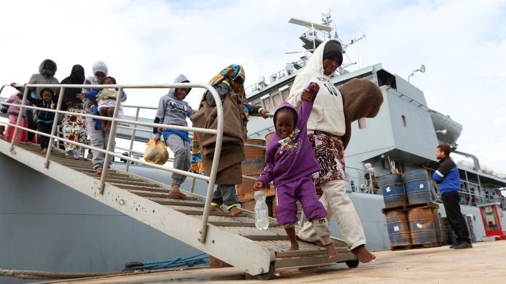 Les arrivées de migrants sur les côtes italiennes ont reculé d’un tiers