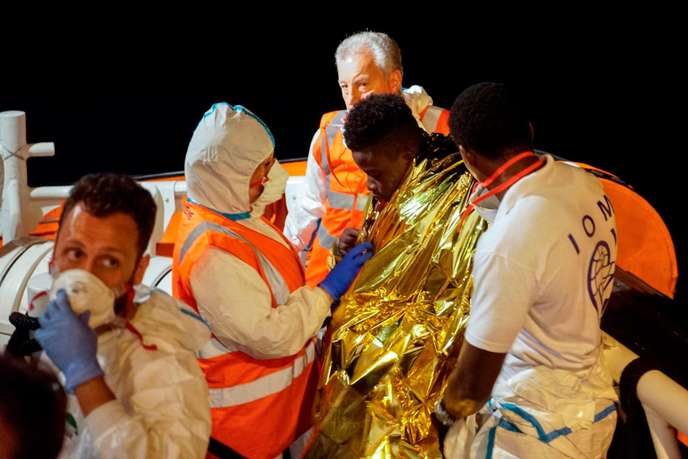 Méditerranée : 55 migrants secourus non loin des côtes italiennes
