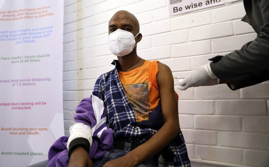 Un vaccin contre le coronavirus en cours d’essai en Afrique du Sud