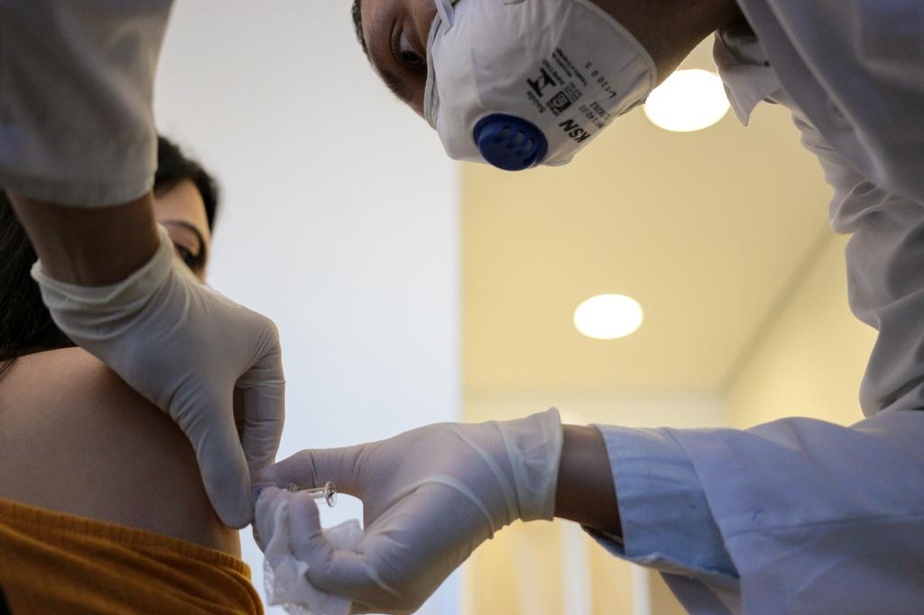 Covid-19 : des tests en dernière phase des essais cliniques d’un vaccin chinois lancés au Brésil