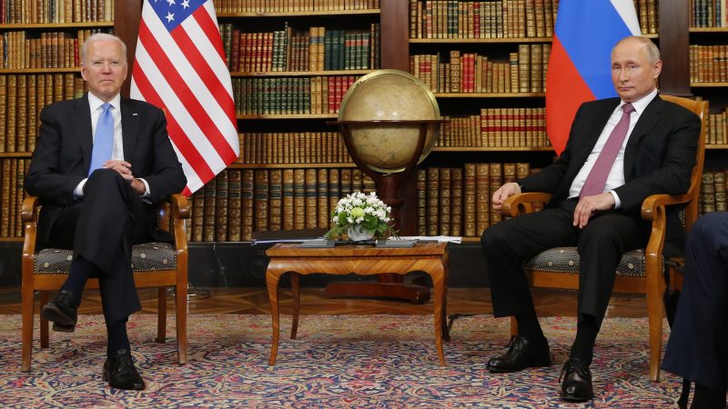Biden dévoile des sanctions à l’encontre de Moscou