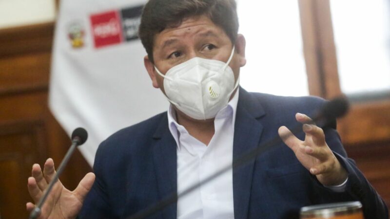 Pérou : Enquête pour « terrorisme » contre l’actuel Premier ministre Guido Bellido