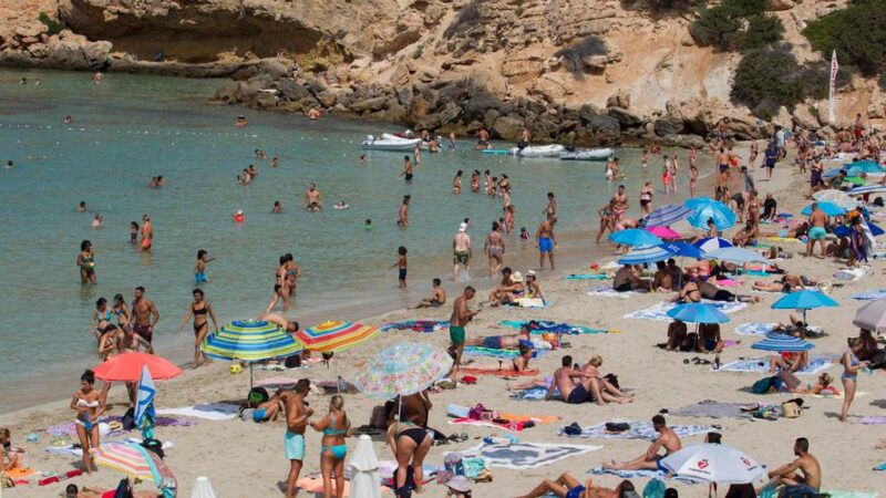 L’Espagne : Plus de 9,8 millions de touristes étrangers au cours des sept premiers mois de l’année