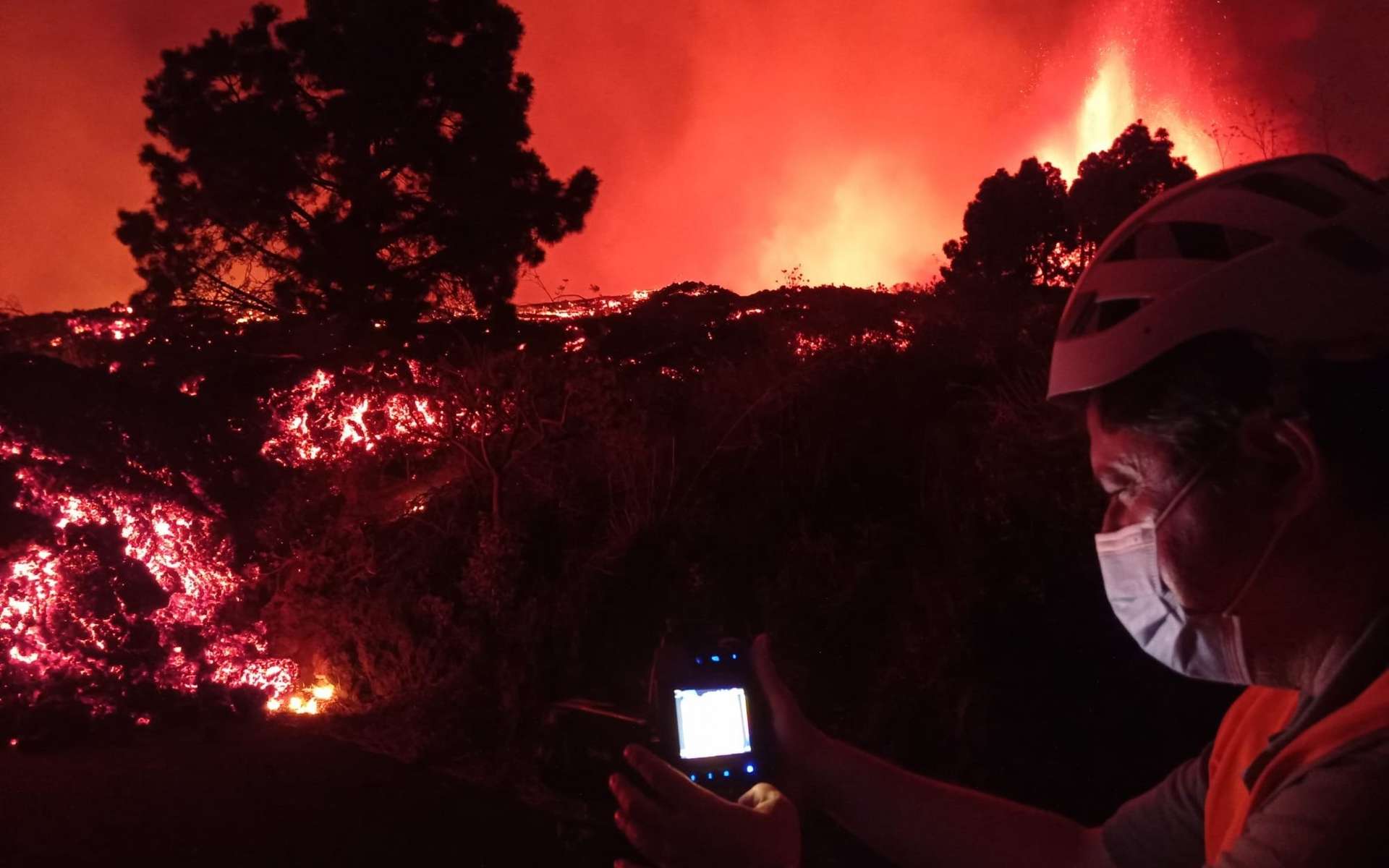 L’Espagne : Eruption du volcan de La Palma.