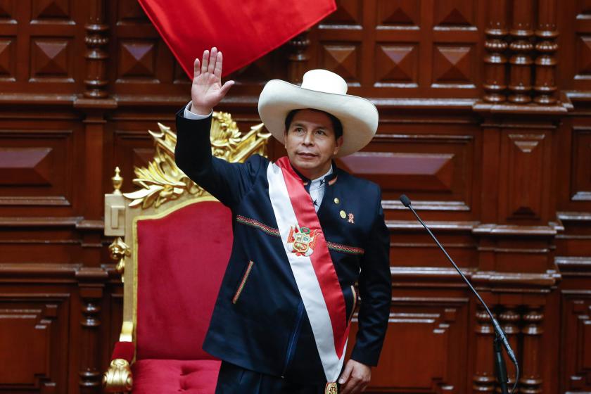 Le Pérou : Mandat d’arrêt international contre cinq dirigeants du parti du président Pedro Castillo