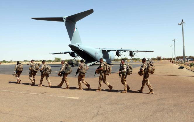 La France et ses alliés annoncent leur retrait militaire du Mali