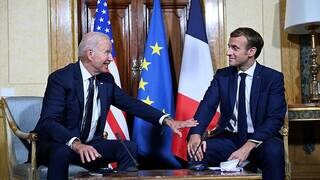Le président Joe Biden félicite Emmanuel Macron pour sa réélection à la présidence française
