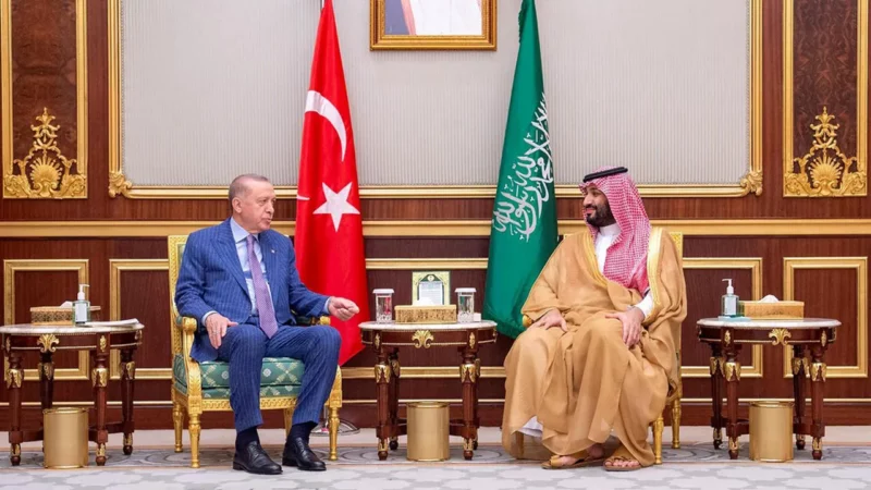 Le président turc Erdogan en visite à Ryad pour mettre fin à une décennie d’hostilités