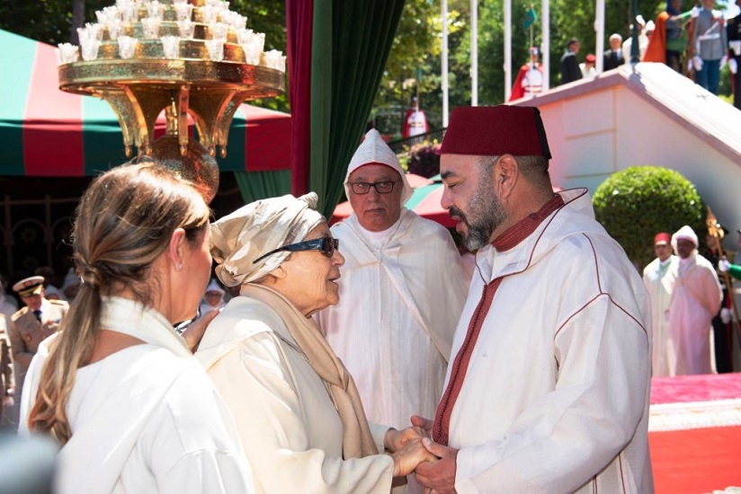 Maroc : Le Prince Moulay Rachid présent aux obsèques de Feue Aïcha El Khattabi à Casablanca